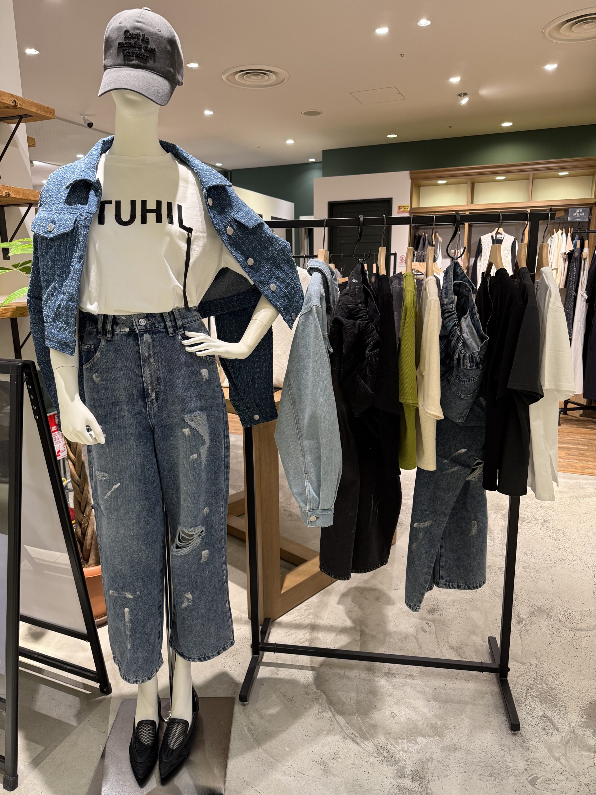 【YEVS supply】おすすめ‼︎デニムコーデ‼︎