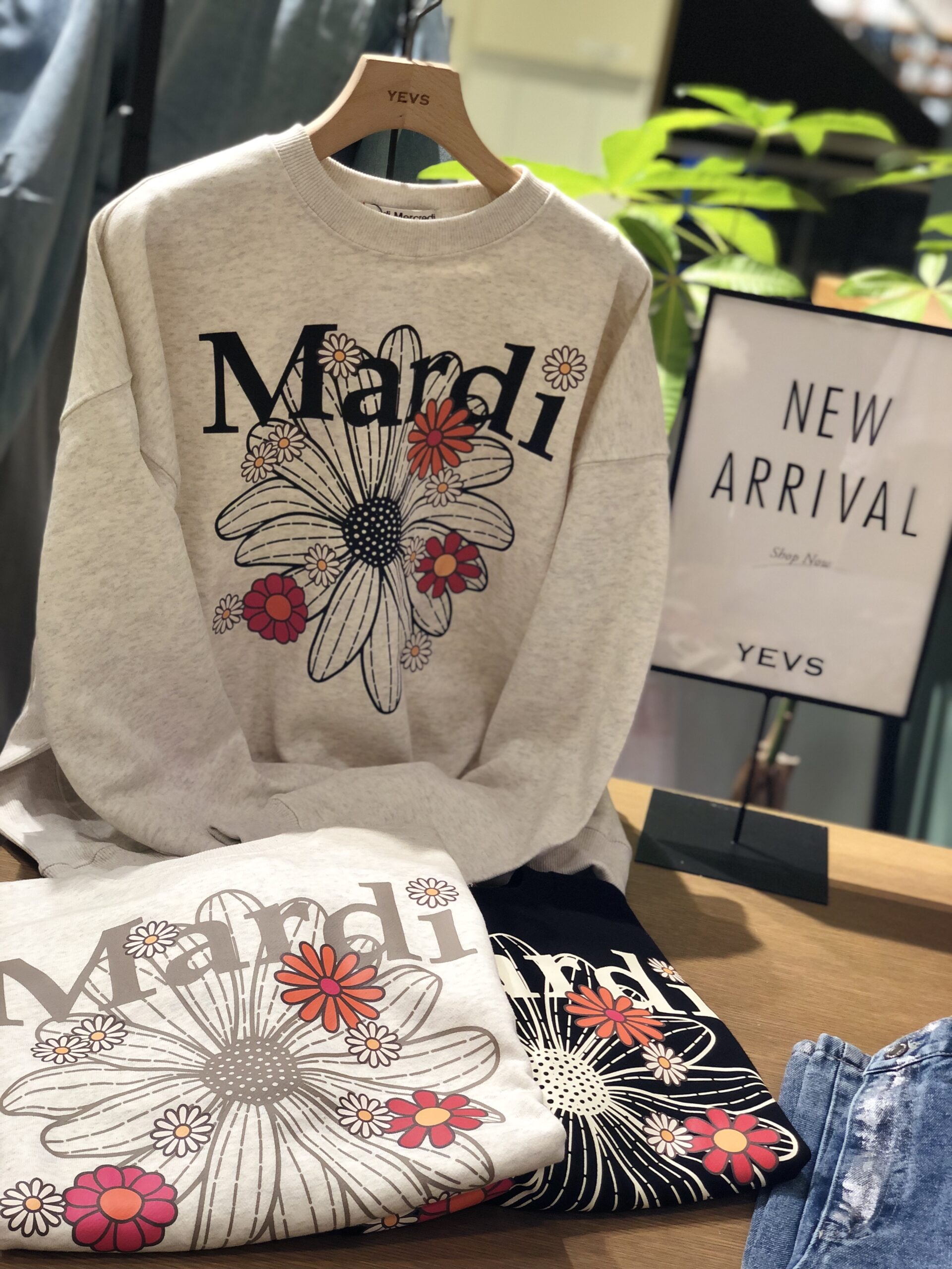 【YEVS supply】大人気‼︎Mardi Mercrediが再入荷いたしました！