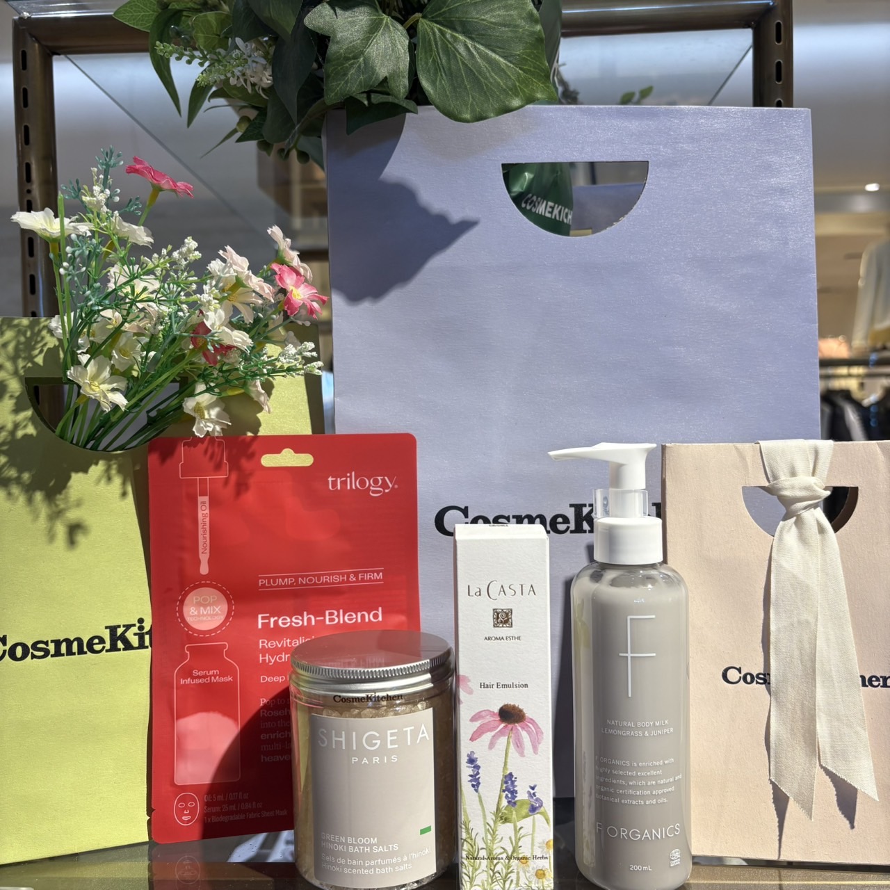 【Cosme Kitchen 】母の日ギフトはコスメキッチンで🌸　5/11まで無料ラッピングキャンペーン中