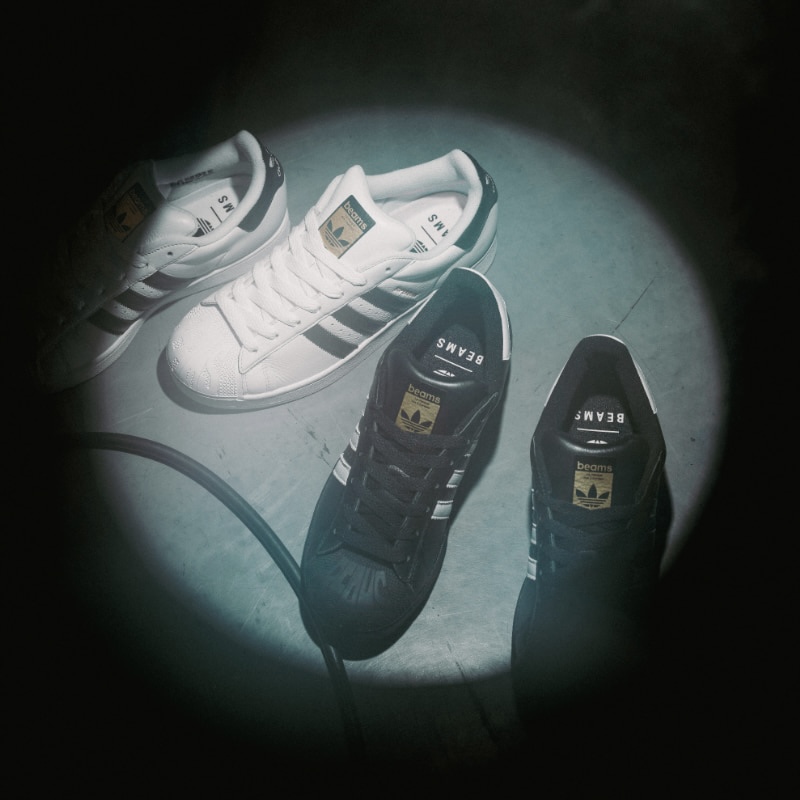 アイコニックなシェルトゥが『BEAMS』に！ 〈adidas Originals〉の名品『SUPERSTAR II 』の別注モデルがリリース