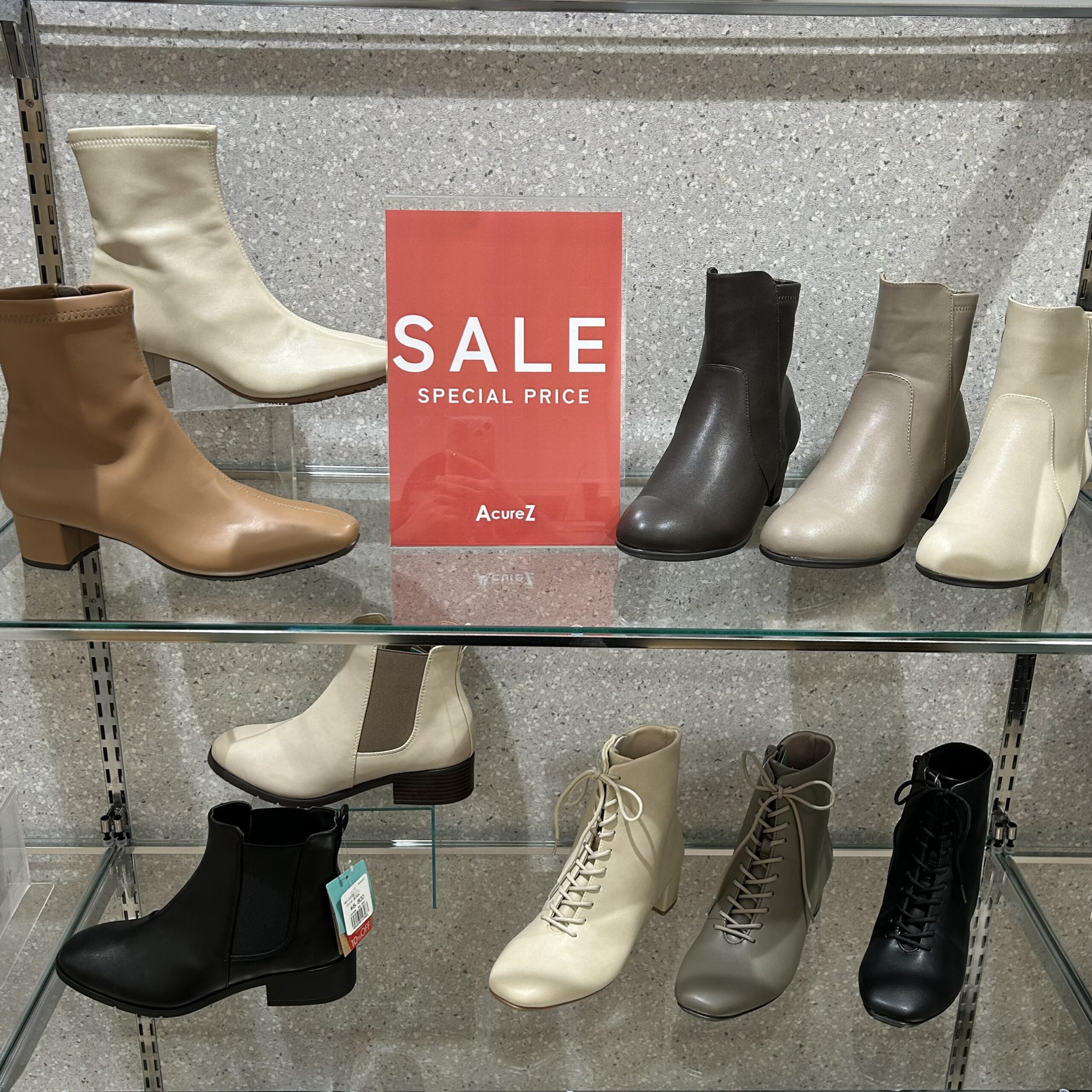 AcureZ クリアランスセールスタート！