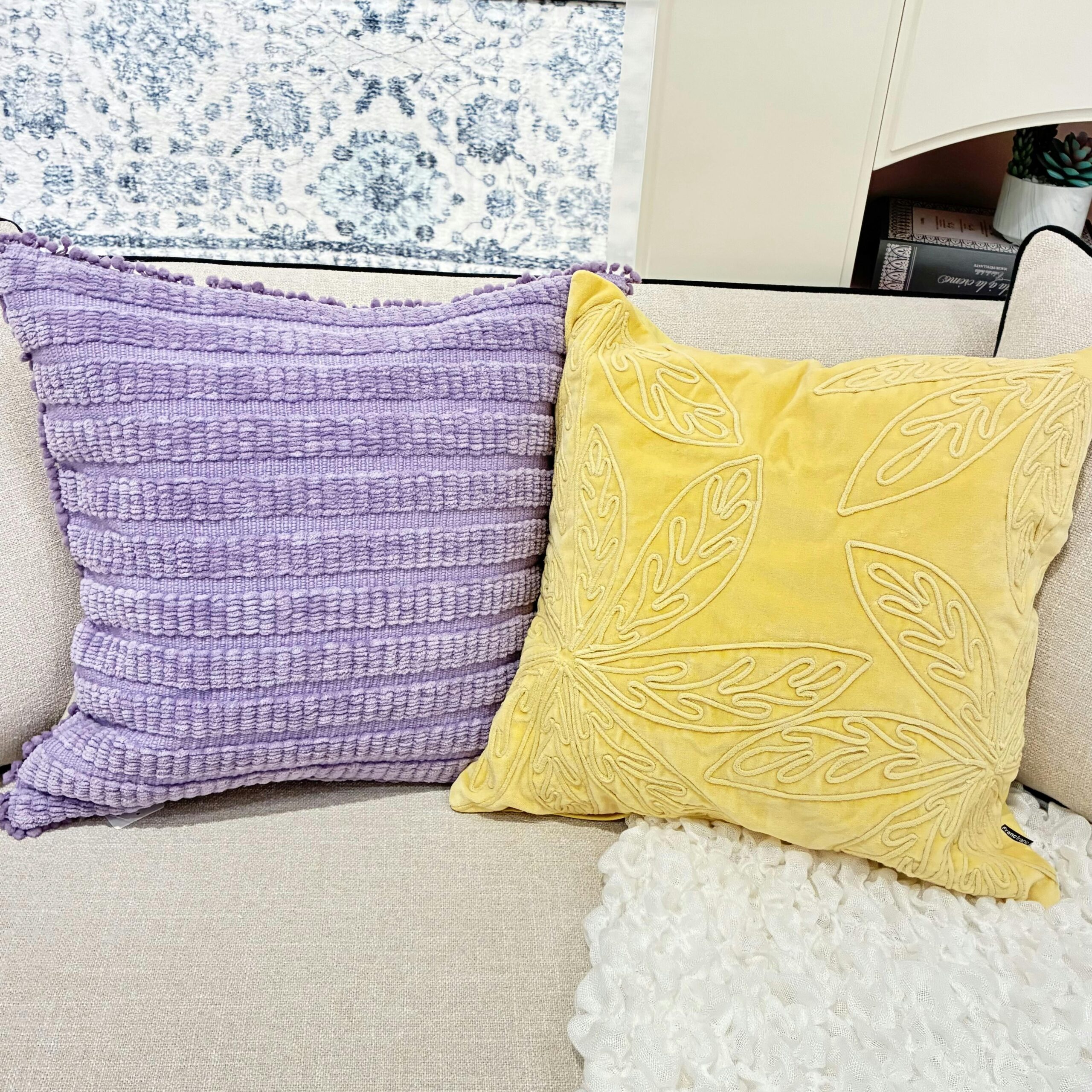 Francfranc　【連載vol.3】お花畑のようなきれいカラー🌹人気クッションカバーで作る春のコーデ特集🛋️