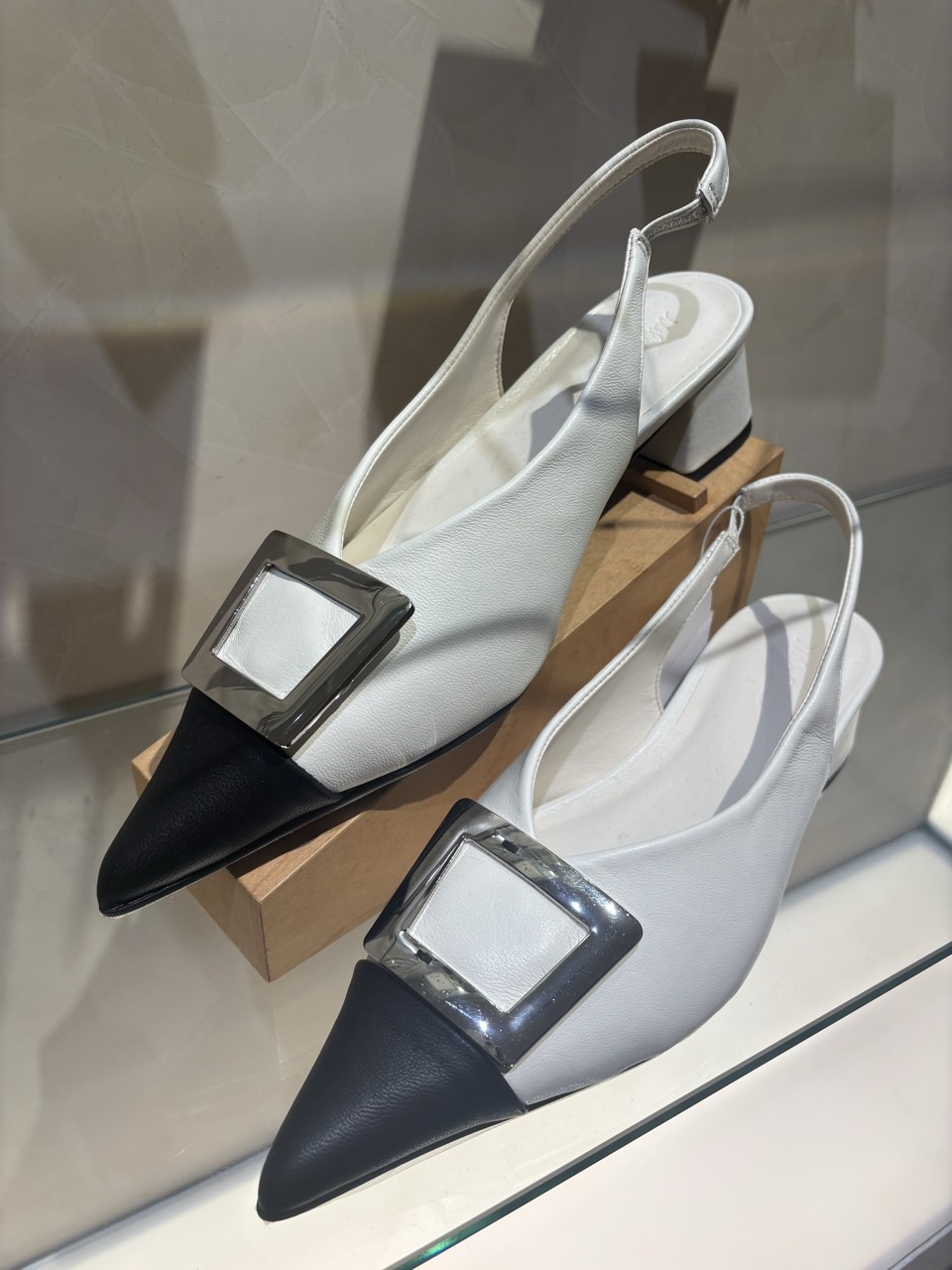 【MilaOwen】ラムレザーを使用したスリングパンプス👠
